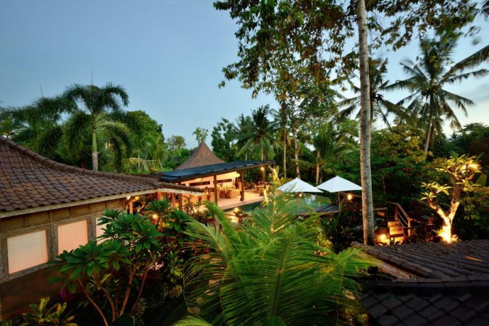 Outdoor Lounge to Soak In the Mesmerizing Villa Ubud View